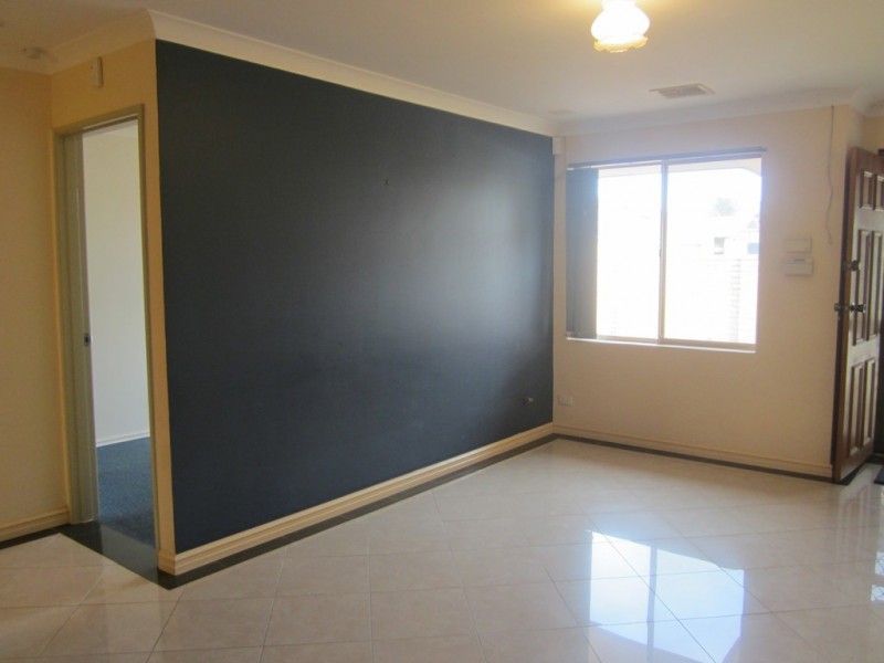 9/5 Flametree, Beechboro WA 6063