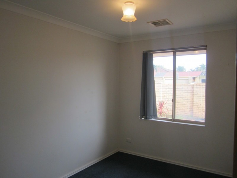 9/5 Flametree, Beechboro WA 6063