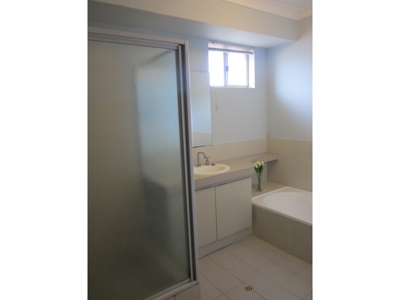 9/5 Flametree, Beechboro WA 6063