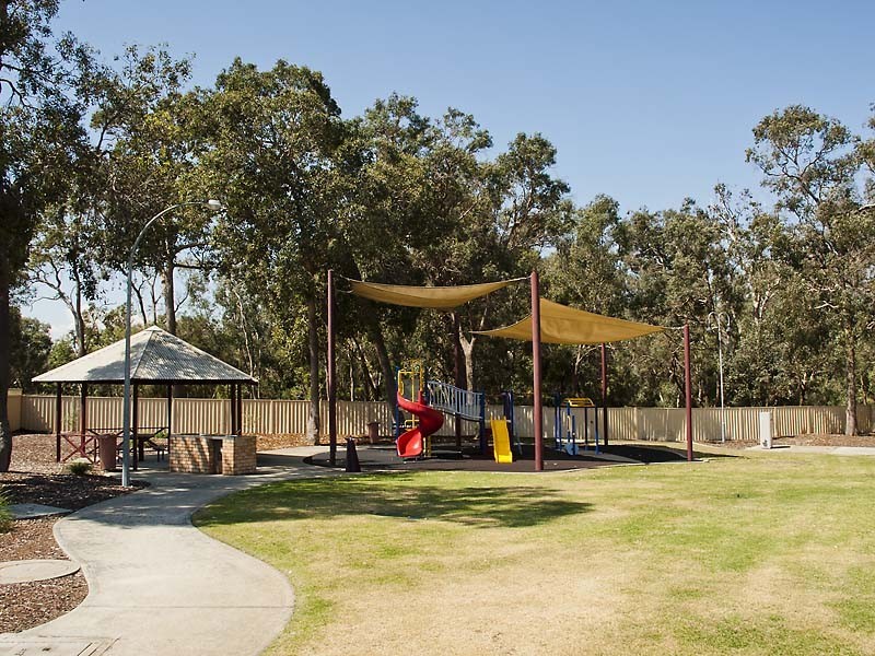 29 Baxter Close, Huntingdale WA 6110