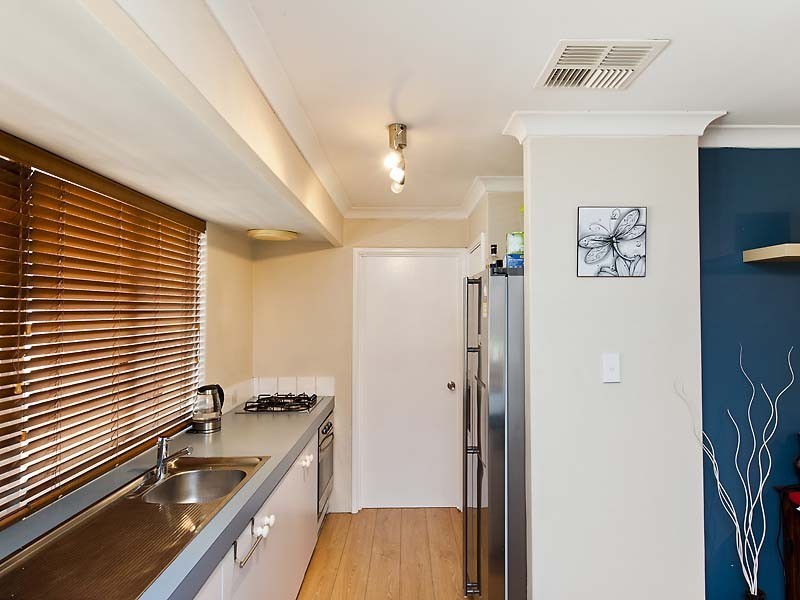 29 Baxter Close, Huntingdale WA 6110