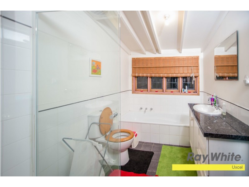 195 Eagle Street, Mundaring WA 6073