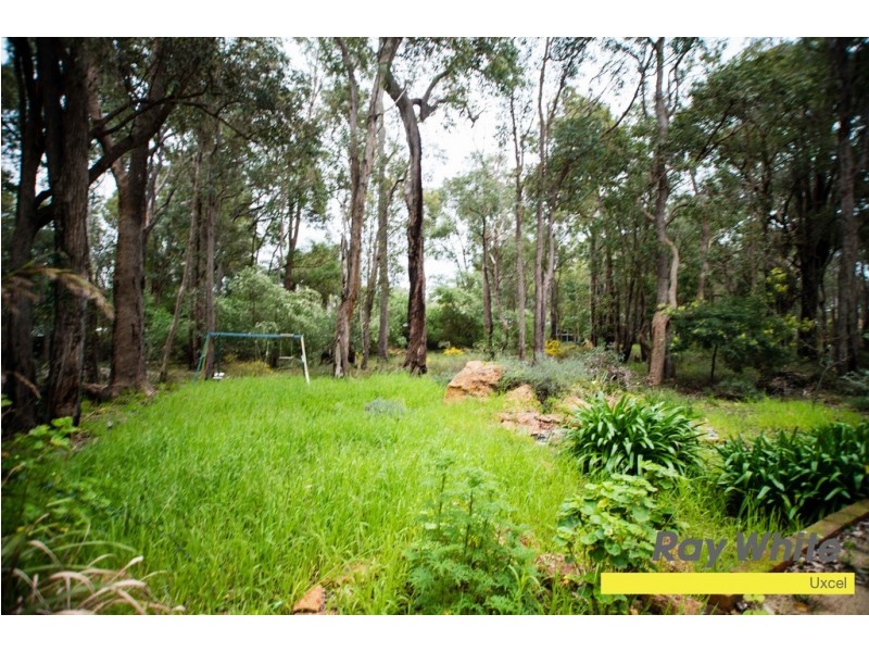 195 Eagle Street, Mundaring WA 6073