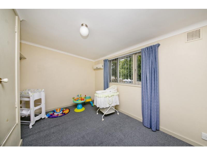 4/3 Derrington Crescent, Balga WA 6061