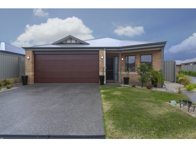 71 Yellowwood Avenue, Piara Waters WA 6112