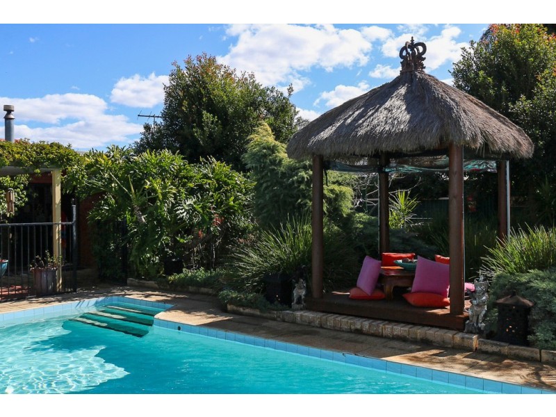 6 Fairset Street, Thornlie WA 6108