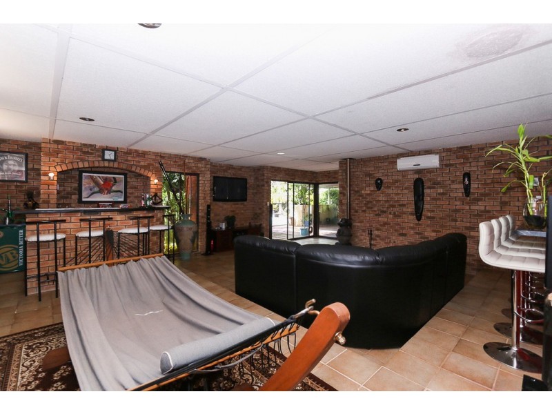 6 Fairset Street, Thornlie WA 6108