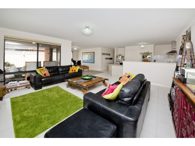 44 Valentine Avenue, Dianella WA 6059