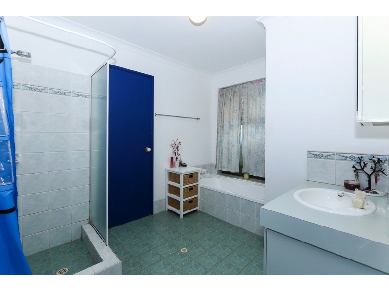 1 Gillespie Crt, Lockridge WA 6054