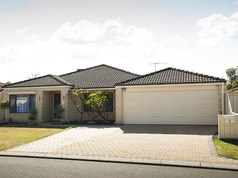 5 Vasse Way, Gosnells WA 6110