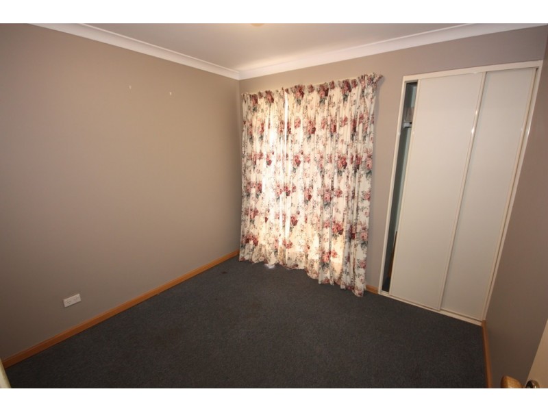 19 Borah Court, Caversham WA 6055