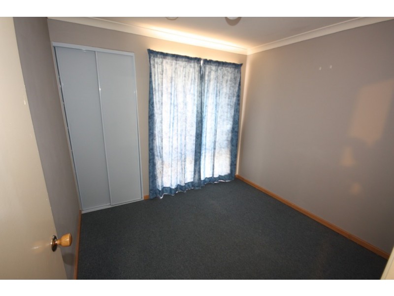 19 Borah Court, Caversham WA 6055