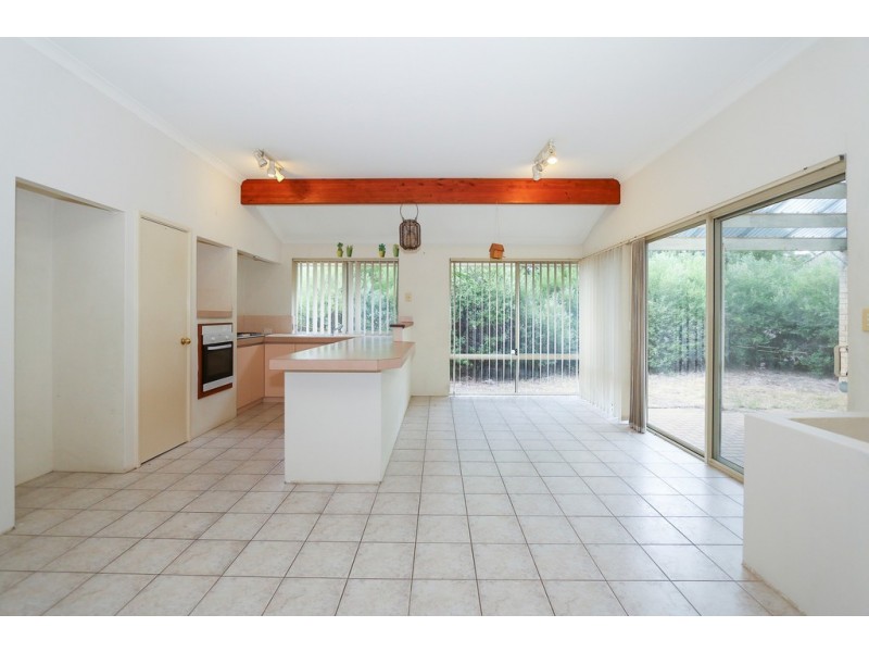 6 Lucy Lane, Currambine WA 6028