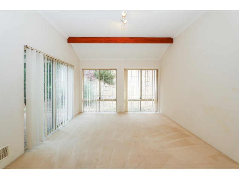 6 Lucy Lane, Currambine WA 6028