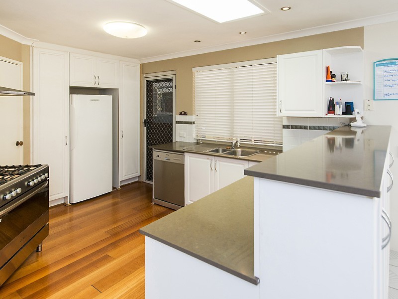 6 Exmouth Place, Thornlie WA 6108