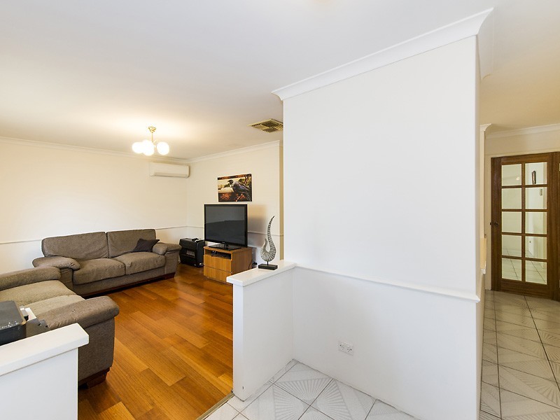 6 Exmouth Place, Thornlie WA 6108