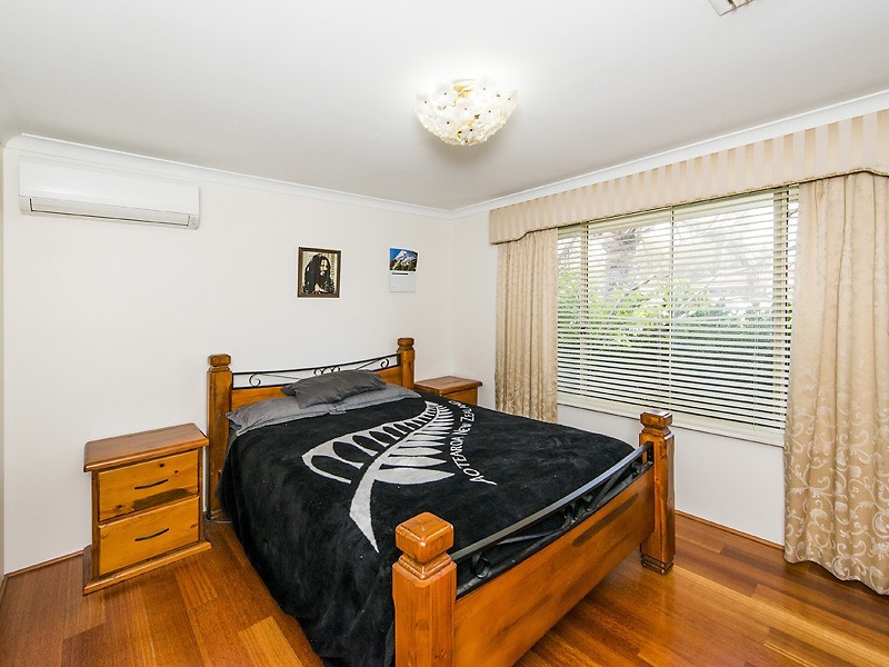 6 Exmouth Place, Thornlie WA 6108