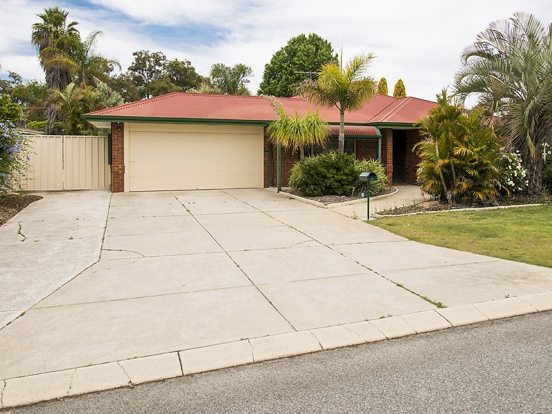 6 Exmouth Place, Thornlie WA 6108