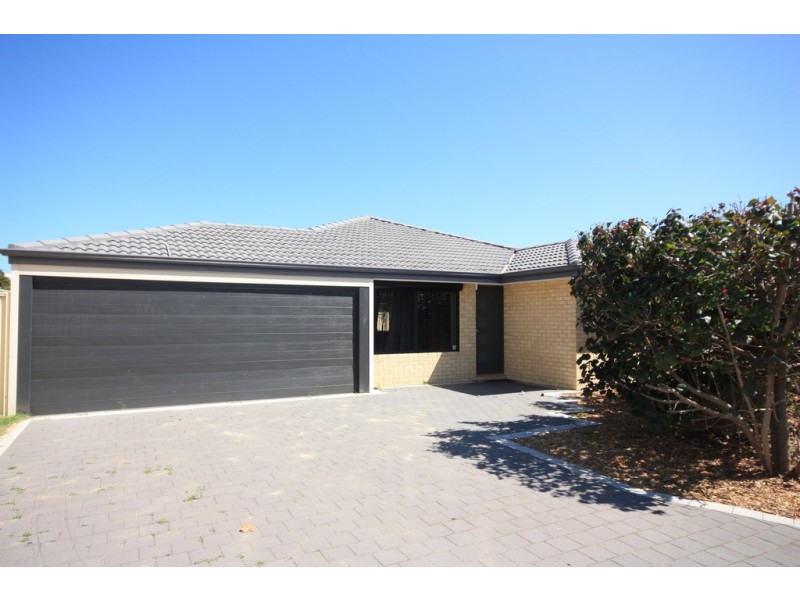 72 Bethwyn Circle, Madeley WA 6065
