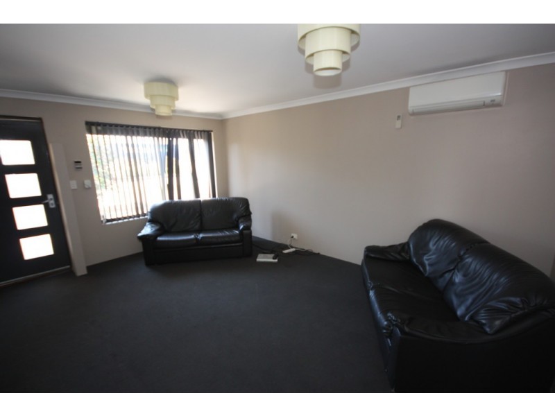 72 Bethwyn Circle, Madeley WA 6065