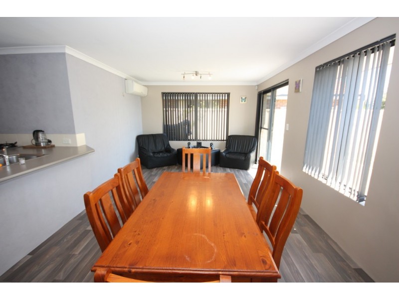 72 Bethwyn Circle, Madeley WA 6065