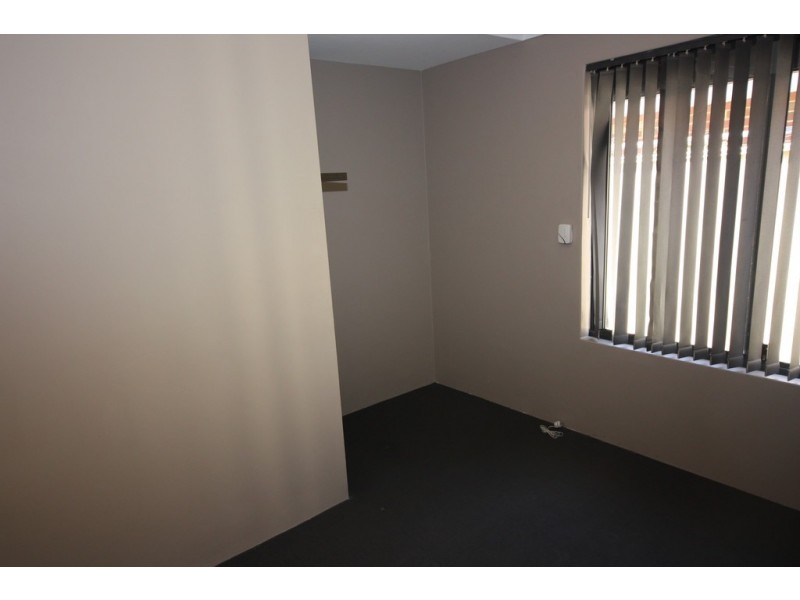 72 Bethwyn Circle, Madeley WA 6065