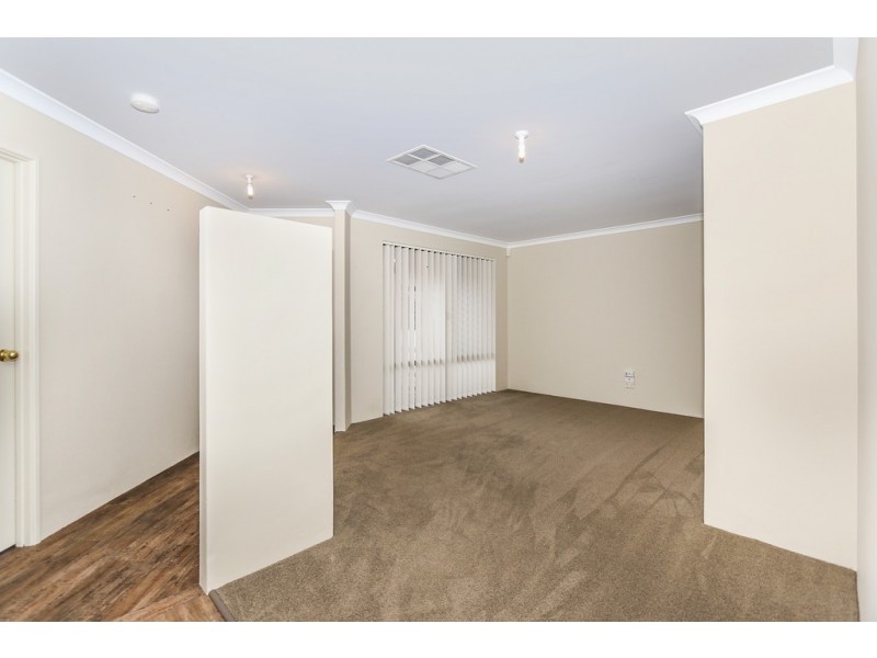 31 Campolino Gardens, Stratton WA 6056