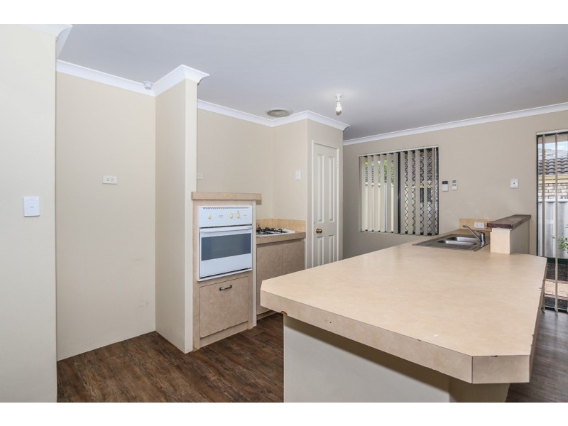 31 Campolino Gardens, Stratton WA 6056