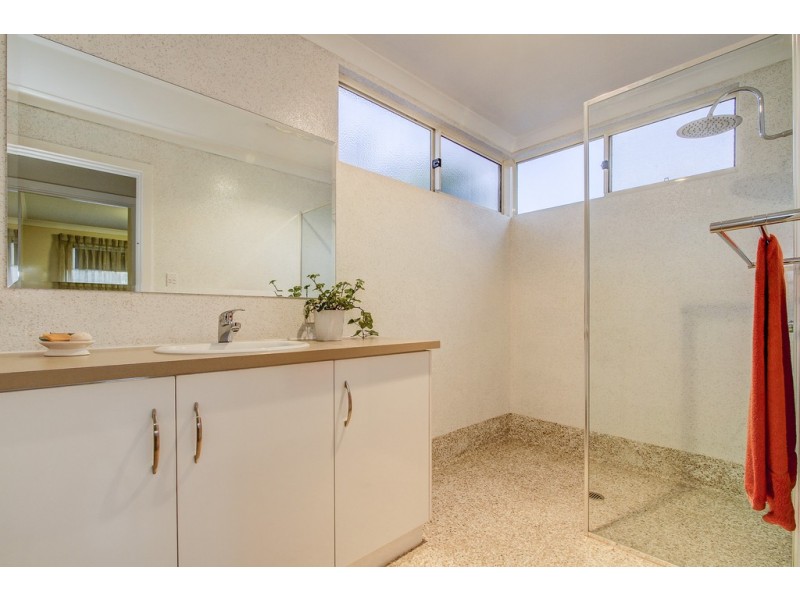 21A Fourth Avenue, Bassendean WA 6054