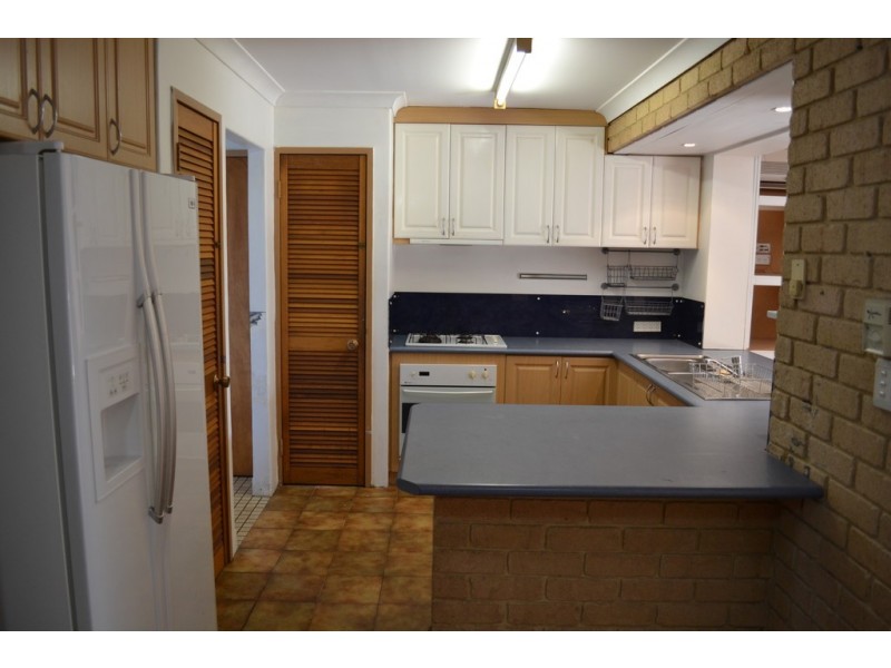 32 Kidman Court, Thornlie WA 6108