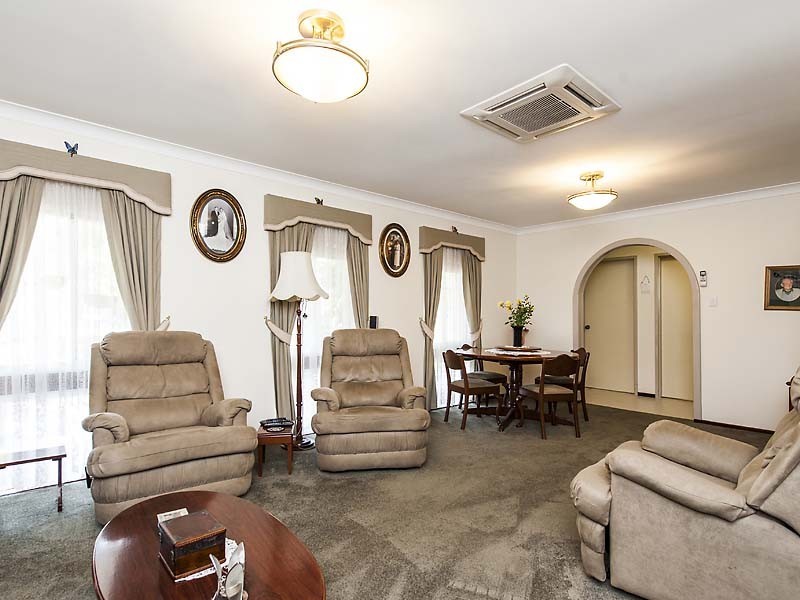 8 Mahogany Street, Maddington WA 6109