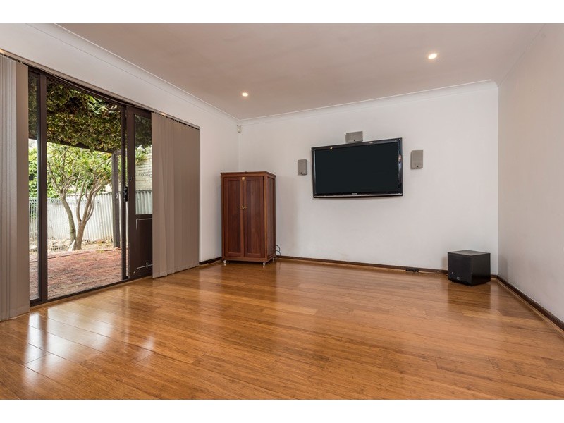 67 Shannon Road, Dianella WA 6059