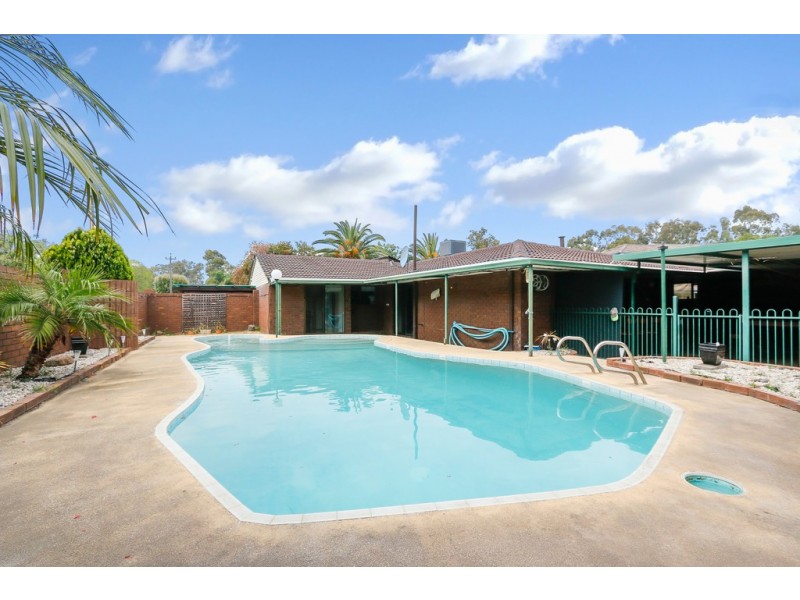 1 Ailsworth Court, Thornlie WA 6108