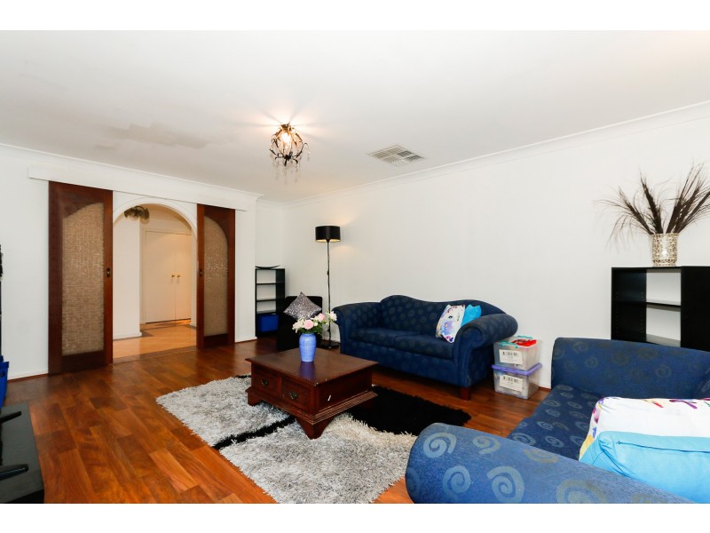 1 Ailsworth Court, Thornlie WA 6108