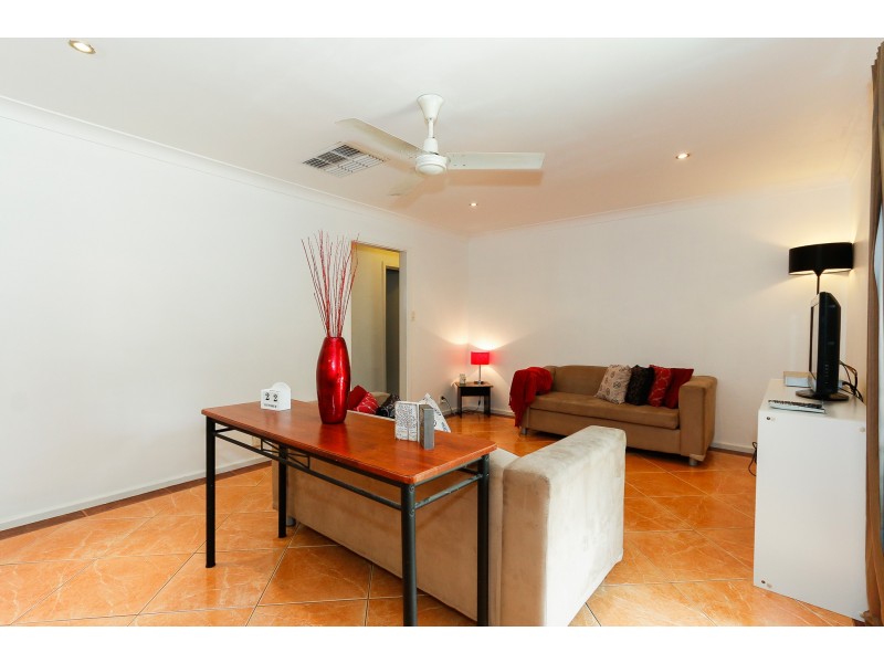 1 Ailsworth Court, Thornlie WA 6108