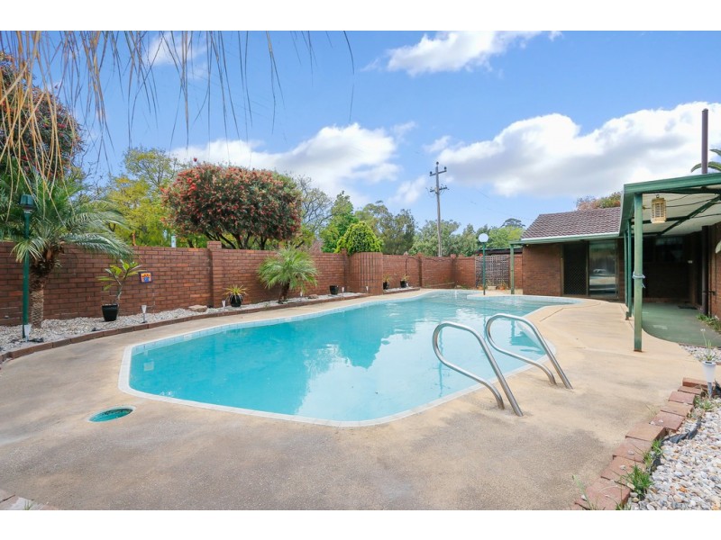 1 Ailsworth Court, Thornlie WA 6108