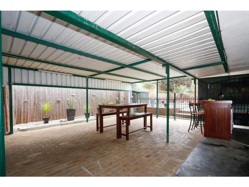 1 Ailsworth Court, Thornlie WA 6108