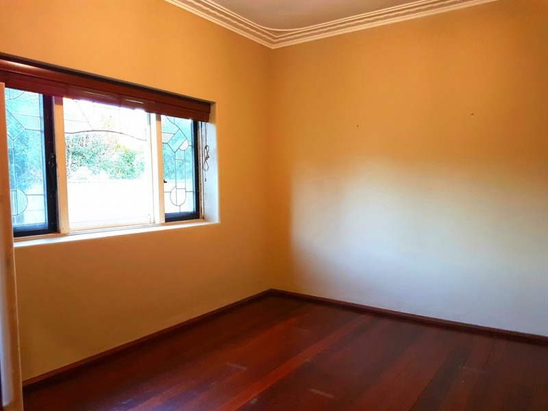 2 Barton Parade, Bassendean WA 6054