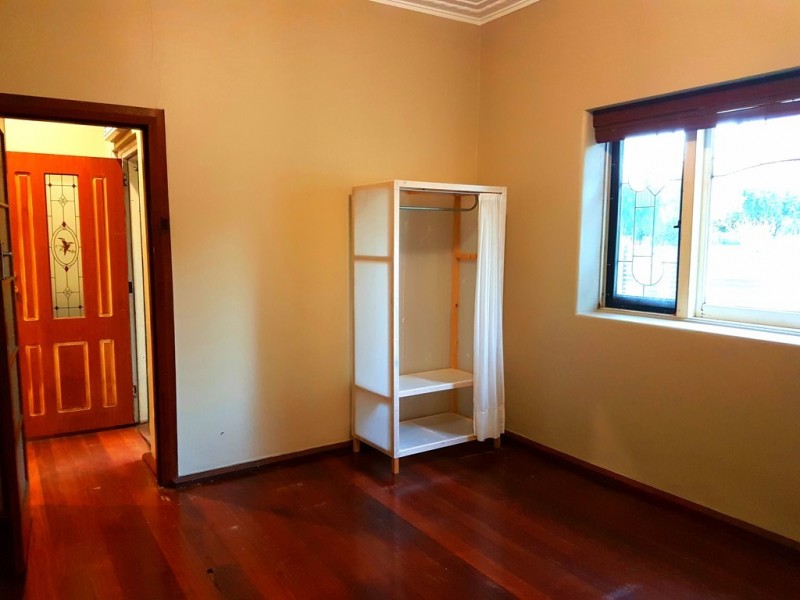 2 Barton Parade, Bassendean WA 6054