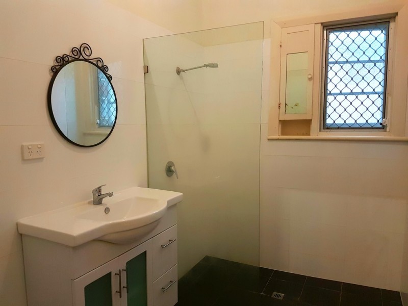 2 Barton Parade, Bassendean WA 6054