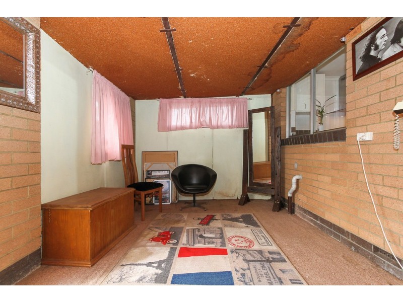 4 Dobell  Street, Huntingdale WA 6110