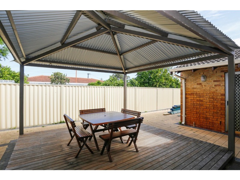 2/2 Cothill Court, Eden Hill WA 6054