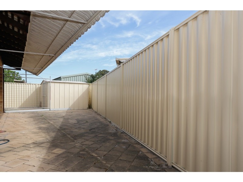 2/2 Cothill Court, Eden Hill WA 6054