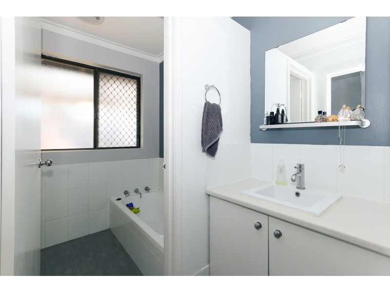 68 Freeland Way, Eden Hill WA 6054