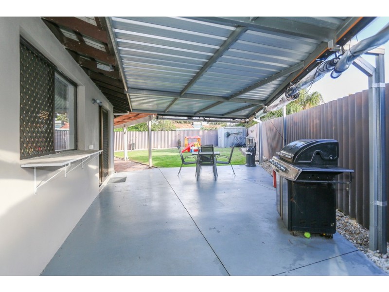 68 Freeland Way, Eden Hill WA 6054