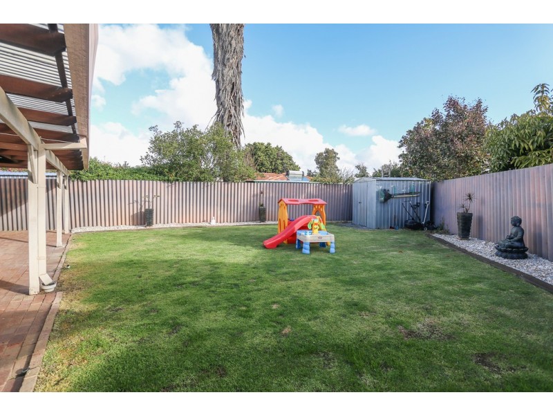 68 Freeland Way, Eden Hill WA 6054