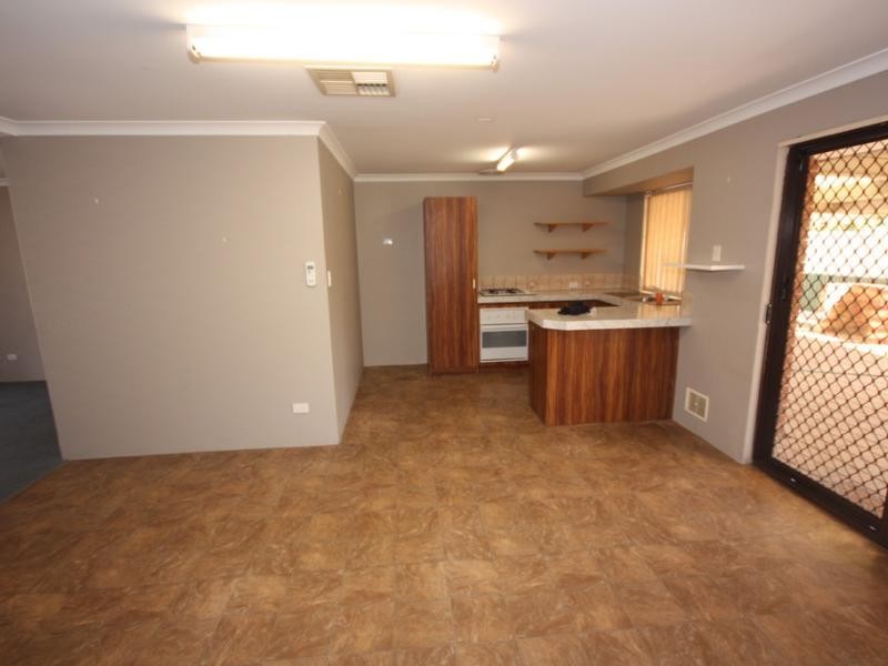 19 Borah Court, Caversham WA 6055