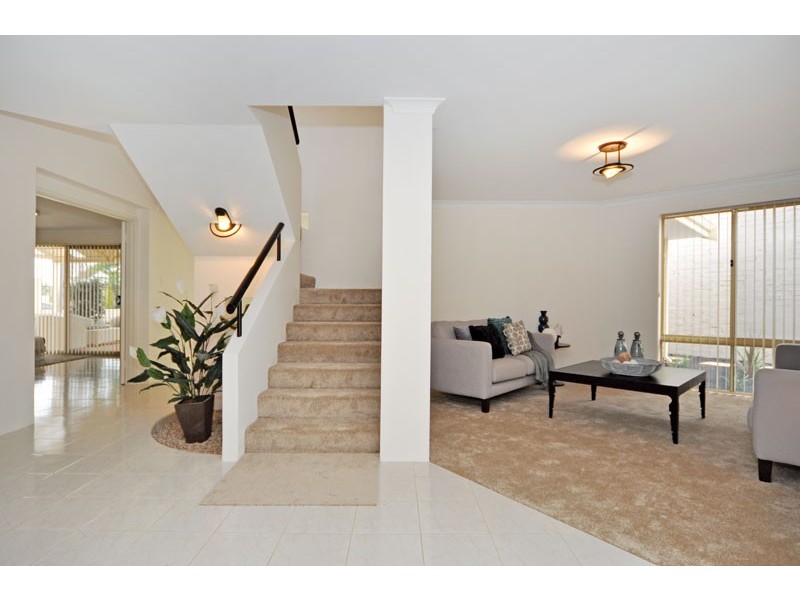 26 Longstaff Gardens, Dianella WA 6059