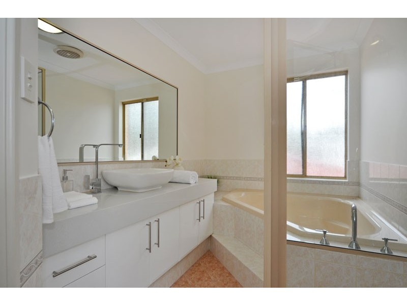 26 Longstaff Gardens, Dianella WA 6059