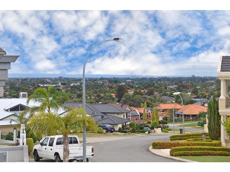 26 Longstaff Gardens, Dianella WA 6059